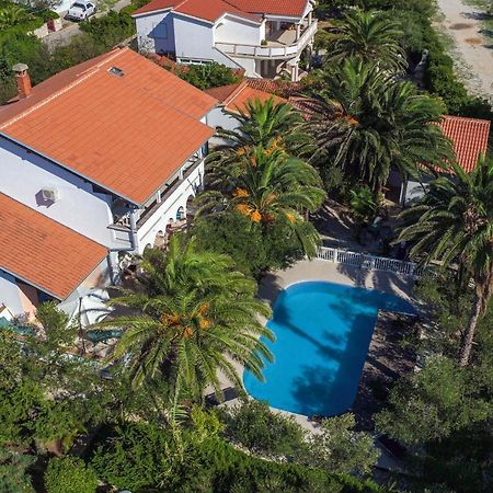 Beach Boy & Pool Girl Apartments Vir Εξωτερικό φωτογραφία