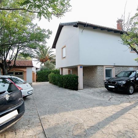 Beach Boy & Pool Girl Apartments Vir Εξωτερικό φωτογραφία