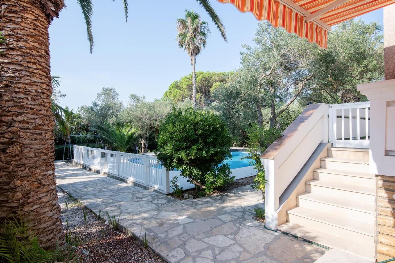 Beach Boy & Pool Girl Apartments Vir Εξωτερικό φωτογραφία