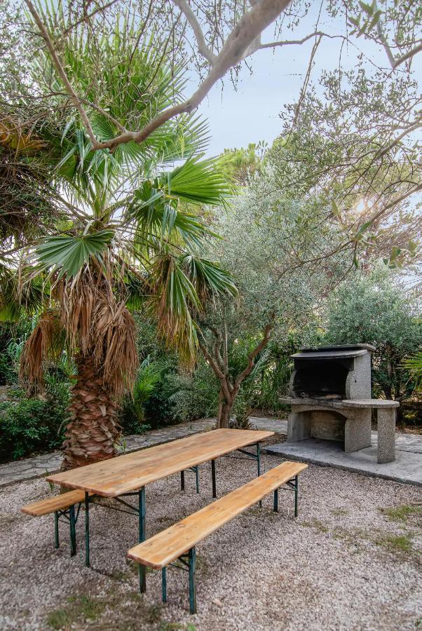 Beach Boy & Pool Girl Apartments Vir Εξωτερικό φωτογραφία
